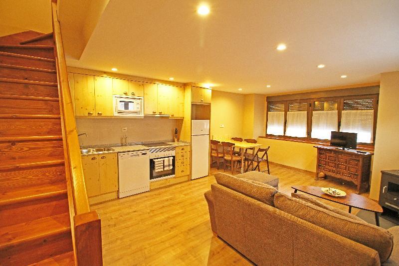 Snoe Apartamentos Mont Romies Plaza Salardu Luaran gambar
